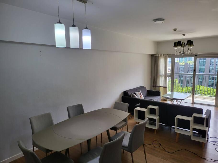 Ferienwohnung Luxury @ Bgc Sleeps 6 Comfortably Fast Wifi Pool! Manila Exterior foto